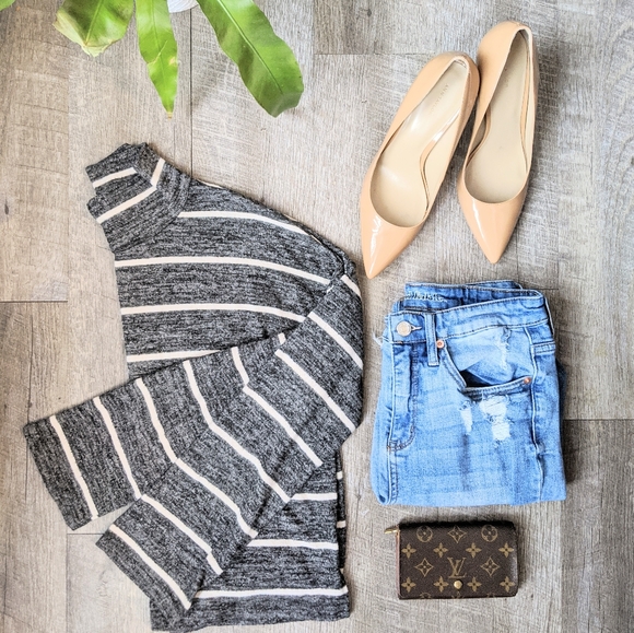 Extra soft crop top striped, with loose sleeve - Picture 1 of 2